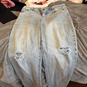 Light blue high-rise vintage jeans